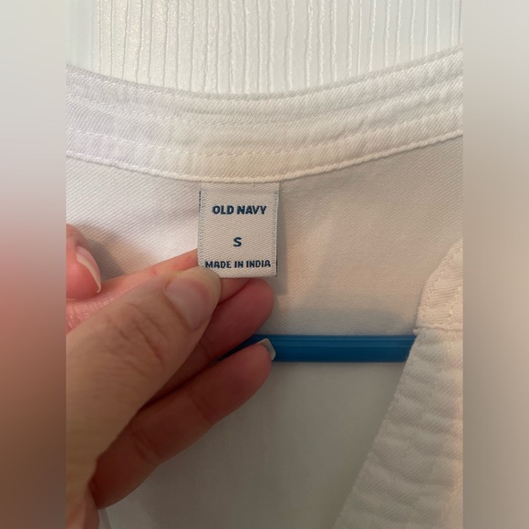 Old Navy Lightweight Popover Tunic - Cally Lily White - Picture 4 of 5